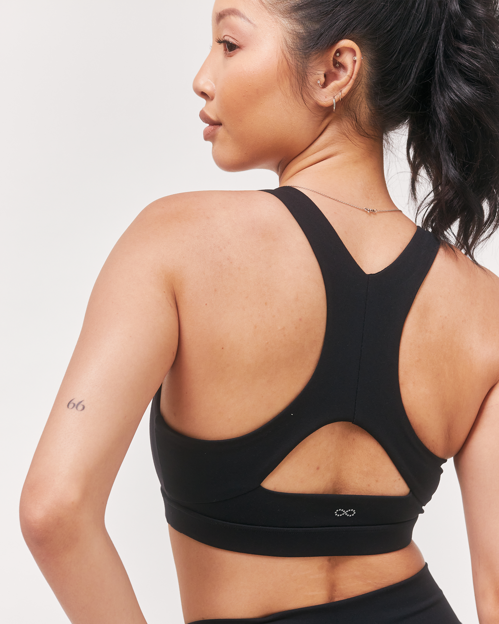 Swift Keyhole Racerback Sports Bra