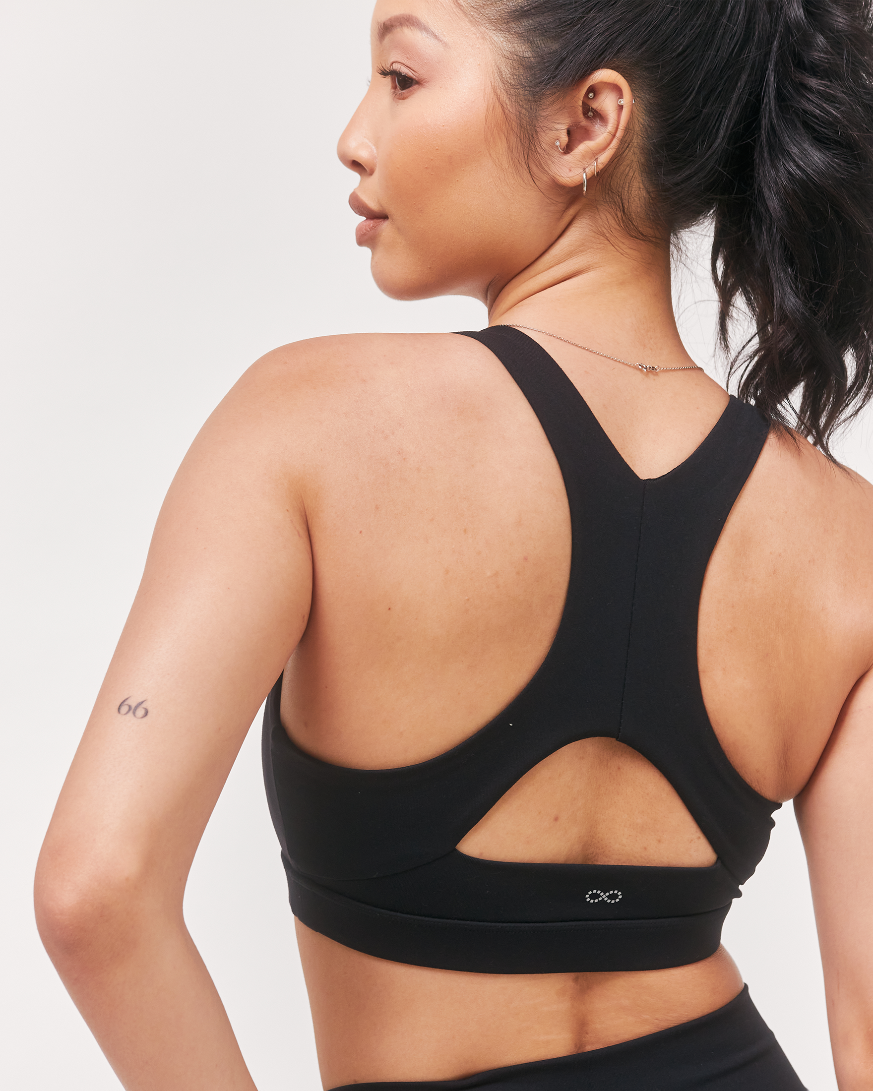 Swift Keyhole Racerback Sports Bra